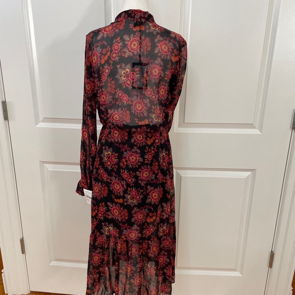 Koralina Silk Long Sleeve Dress from PAIGE - Picture 5 of 10